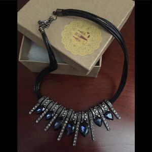 BEAUTIFUL STATEMENT SAPPHIRE AND DIAMOND NECKLACE!